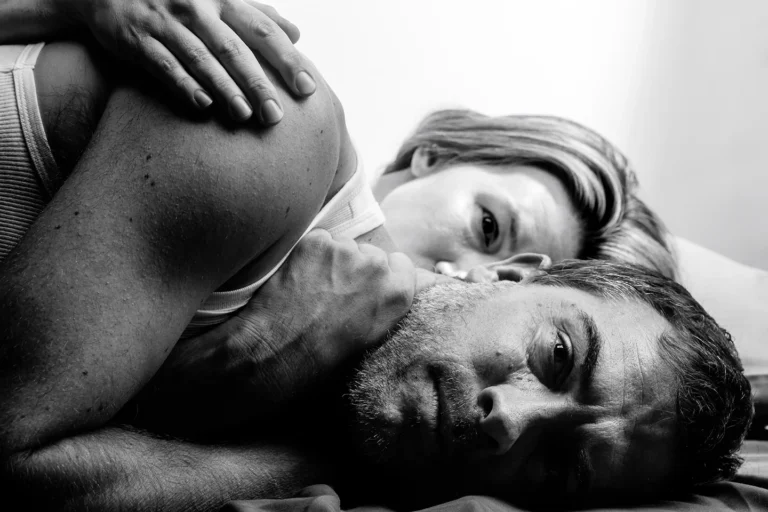 Georgia Mallory Guy and Alex Teicheira in Jobsite's Danny and the Deep Blue Sea. (Photo: James Zambon Productions)